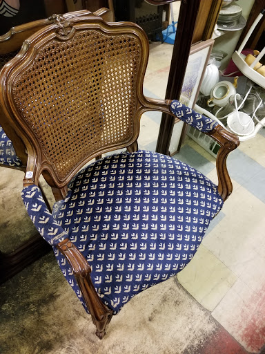 Antique Store «Englishtown Antiques & Used», reviews and photos, 42 Main St, Englishtown, NJ 07726, USA