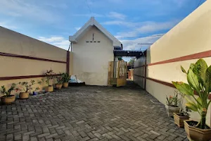 Brown Fence Kos Kost & Guest House image