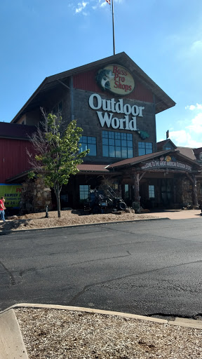 Sporting Goods Store «Bass Pro Shops», reviews and photos, 6425 Daniel Burnham Dr, Portage, IN 46368, USA