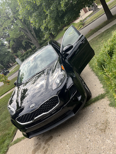 Auto Repair Shop «Summit Place Kia East», reviews and photos, 44900 N Gratiot Ave, Charter Twp of Clinton, MI 48036, USA