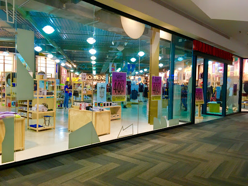 Shopping Mall «Woodfield Mall», reviews and photos, 5 Woodfield Mall, Schaumburg, IL 60173, USA