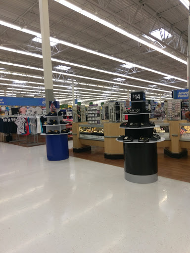 Department Store «Walmart Supercenter», reviews and photos, 2200 Brookmeade Dr, Columbia, TN 38401, USA