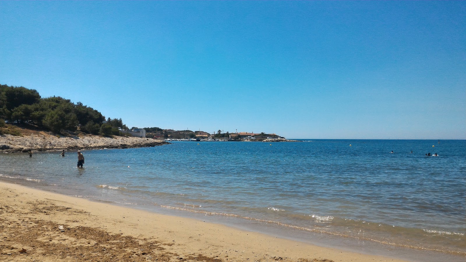Zdjęcie Laurons beach z poziomem czystości wysoki
