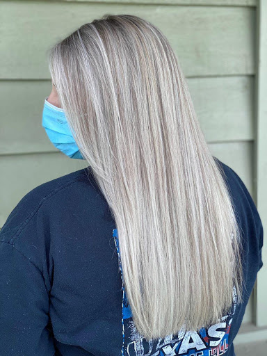 Hair Salon «The Fixx Hair Studio», reviews and photos, 1435 N Walnut Ave, New Braunfels, TX 78130, USA