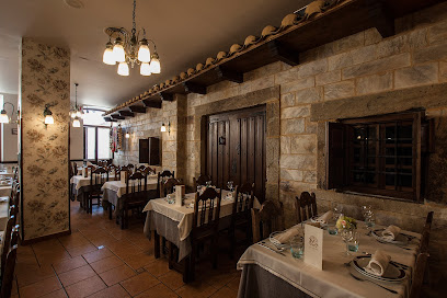 Restaurante Casa Maragata II - C. Padres Redentoristas, 6, 24700 Astorga, León, Spain
