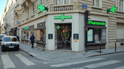 Pharmacie 37 Bourgogne à Paris