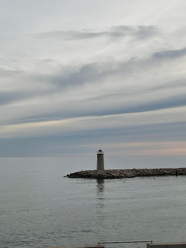 Av. Aristide Briand, 06500 Menton, France