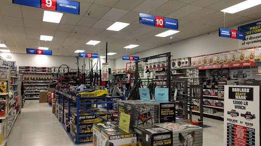 Hardware Store «Harbor Freight Tools», reviews and photos, 2487 S Seneca St, Wichita, KS 67217, USA