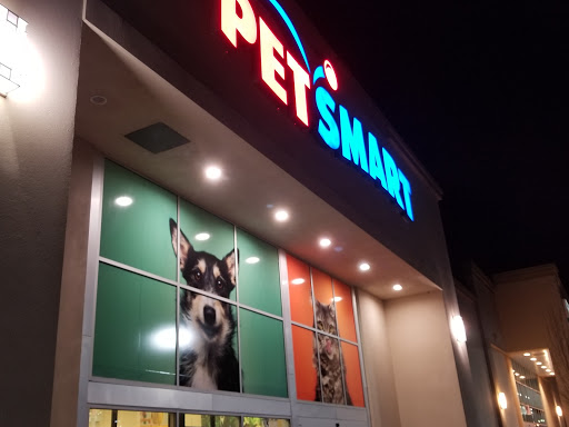 Pet Supply Store «PetSmart», reviews and photos, 1130 SE Everett Mall Way, Everett, WA 98208, USA