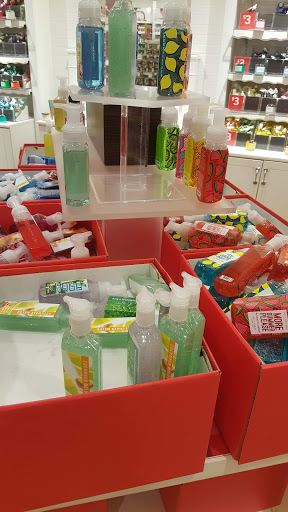Cosmetics Store «Bath & Body Works», reviews and photos, 2300 Consumer Square, Mays Landing, NJ 08330, USA