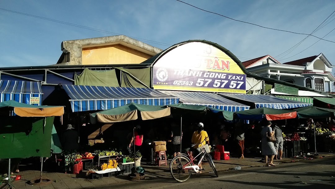 Chợ Phú Tân