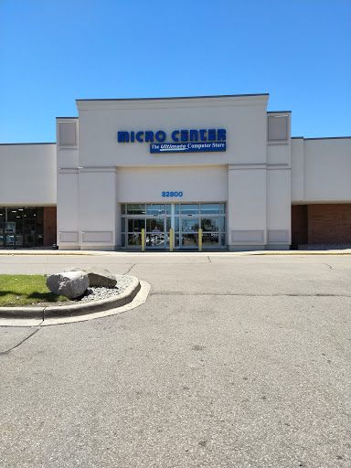Electronics Store «Micro Center», reviews and photos, 32800 Concord Dr, Madison Heights, MI 48071, USA