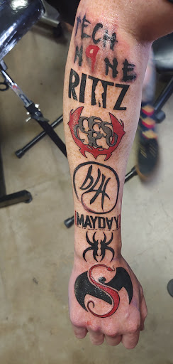 Tattoo Shop «Spaded and Jaded Tattoo», reviews and photos, 4666 S Mingo Rd c, Tulsa, OK 74146, USA