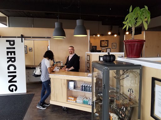 Tattoo and Piercing Shop «Skin City Tattoo and Body Piercing», reviews and photos, 11945 SW Pacific Hwy #102, Tigard, OR 97223, USA