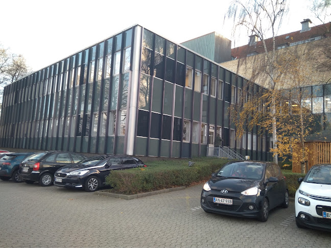 Kommentarer og anmeldelser af Speak - School of Danish