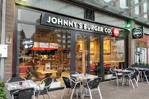 Johnny's Burger & O'Tacos image