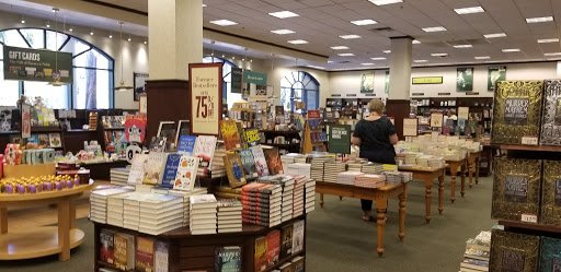 Book Store «Barnes & Noble», reviews and photos, 20 Hatton Pl, Hilton Head Island, SC 29926, USA