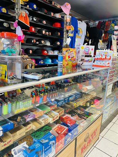 Tobacco Shop «Platinum Smoke Shop», reviews and photos, 5901 Mission St, San Francisco, CA 94112, USA