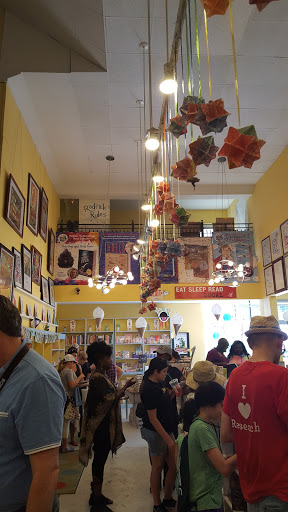 Book Store «Little Shop of Stories», reviews and photos, 133 E Court Square # A, Decatur, GA 30030, USA