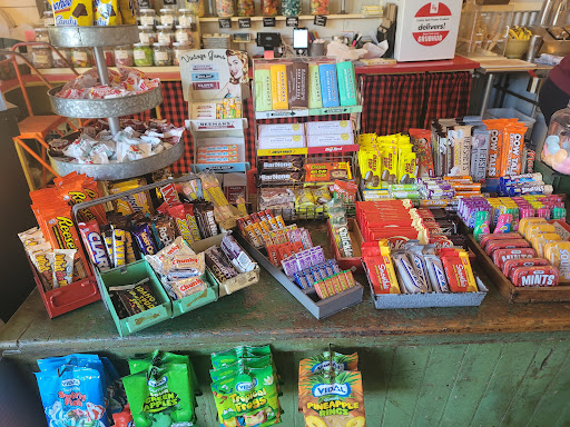 American Restaurant «Lickity Split Frozen Custard», reviews and photos, 6056 N Broadway St, Chicago, IL 60660, USA