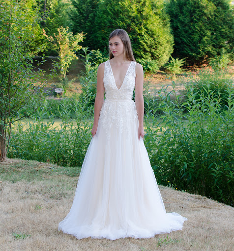 Bridal Shop «Tulip Bridal», reviews and photos, 1495 NW Gilman Blvd STE 12, Issaquah, WA 98027, USA