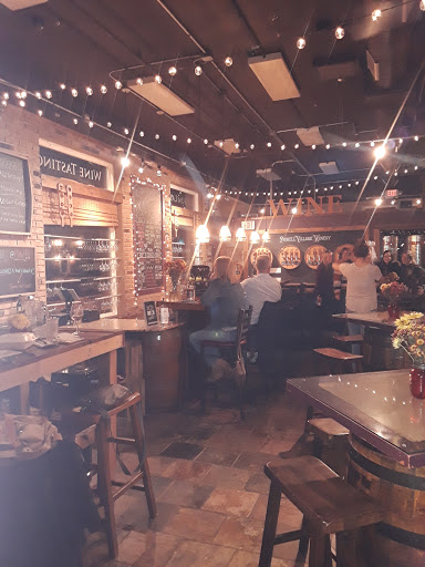 Winery «Powell Village Winery», reviews and photos, 50 Liberty St, Powell, OH 43065, USA