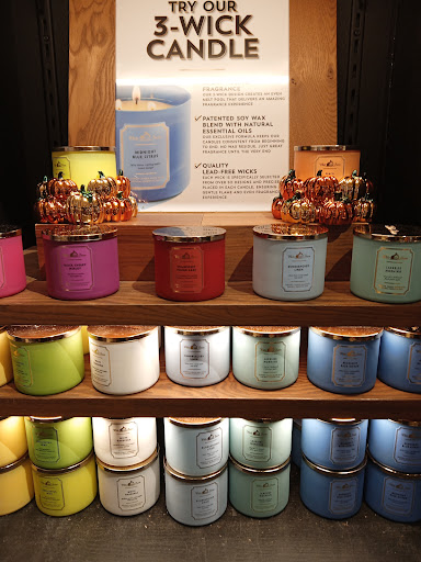 Shopping Mall «Twin Cities Premium Outlets», reviews and photos, 3965 Eagan Outlets Pkwy, Eagan, MN 55122, USA