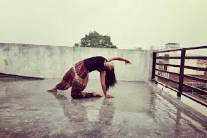 Manisha Arya Yoga image