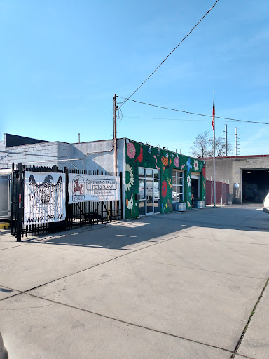 Pet Supply Store «Northside Grange», reviews and photos, 4116 Hamilton Ave, Cincinnati, OH 45223, USA