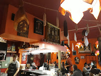 Atmosphère du Restaurant de cuisine traditionnelle Restaurant Chez La Mère 6 Sous à Vannes - n°19