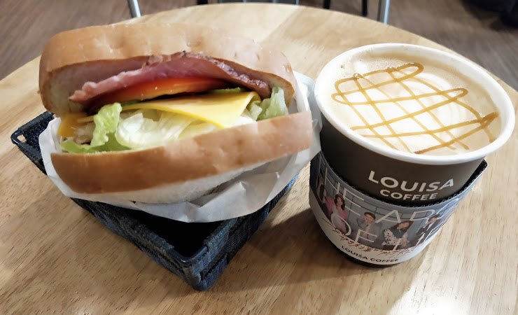 Louisa Coffee 路易．莎咖啡(桃園大湳門市)