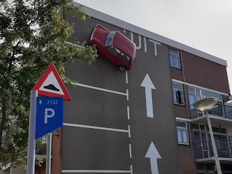 Extreme Parking by Theo Van Laar (mini as sculpture)