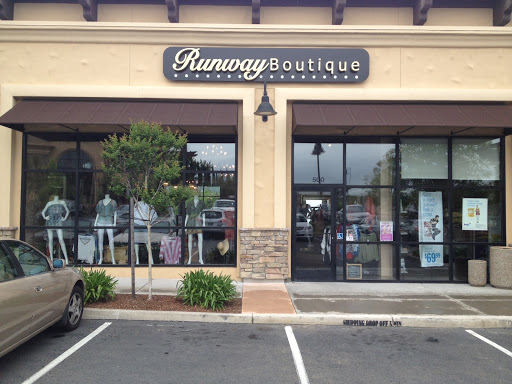 Runway Boutique, 1000 White Rock Rd #500, El Dorado Hills, CA 95762, USA, 