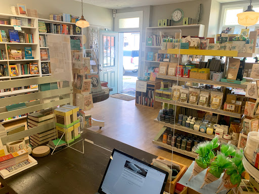 Book Store «Wild Geese Bookshop», reviews and photos, 107 S Water St, Franklin, IN 46131, USA