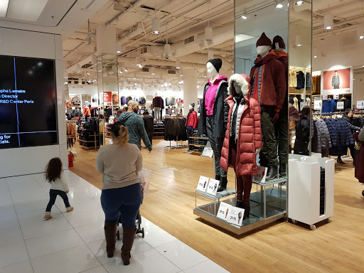 Shopping Mall «Westfield Garden State Plaza», reviews and photos, 1 Garden State Plaza, Paramus, NJ 07652, USA