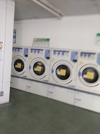 ホワイトピア ヒラキ岩岡店