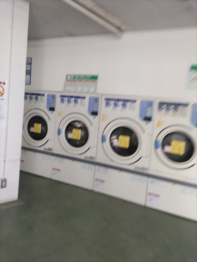 ホワイトピア ヒラキ岩岡店