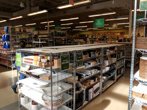 Outlet Store «Pottery Barn Outlet», reviews and photos, 3939 I-35 #920, San Marcos, TX 78666, USA