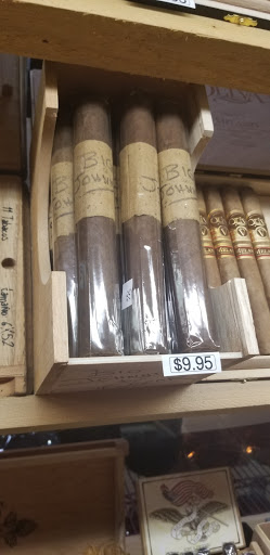 Wine Store «Red Wagon Wine Shoppe», reviews and photos, 1613 Livernois Rd, Troy, MI 48083, USA