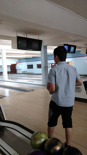 Bowling Alley «Skyline Lanes», reviews and photos, 201 Kraft St, Clarksville, TN 37040, USA