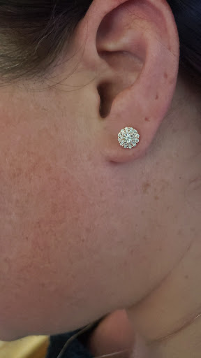 Jewelry Store «Kay Jewelers», reviews and photos, 5466 W Saginaw Hwy, Lansing, MI 48917, USA