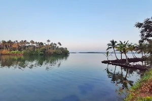 Paravur Lake image