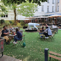 Atmosphère du Restaurant français Les Jardins de la Cloche à Dijon - n°13