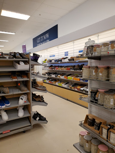 Department Store «Marshalls», reviews and photos, 550 Kinderkamack Rd, Emerson, NJ 07630, USA