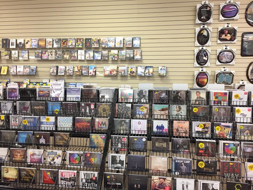 Christian Book Store «Rainbow West», reviews and photos, 831 Lancaster Dr NE, Salem, OR 97301, USA