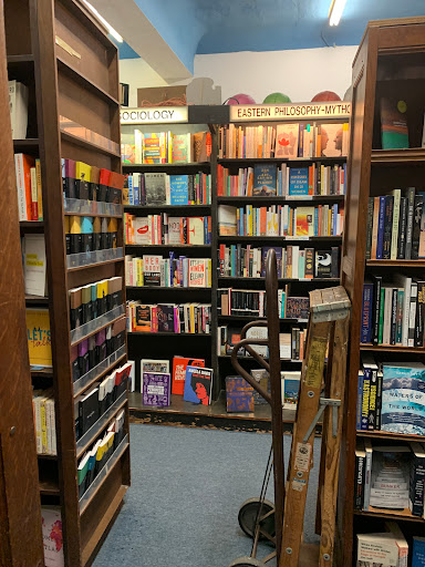 Book Store «Small World Books», reviews and photos, 1407 Ocean Front Walk, Venice, CA 90291, USA