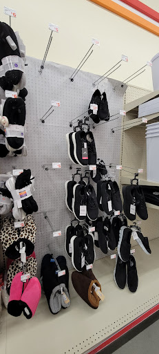 Dollar Store «FAMILY DOLLAR», reviews and photos, 165 Main St, Willimantic, CT 06226, USA