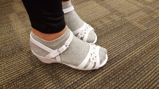 Shoe Store «Off Broadway Shoe Warehouse», reviews and photos, 13400 Jamboree Rd, Irvine, CA 92602, USA