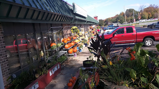 Pet Supply Store «Pickering Valley Feed & Farm Store», reviews and photos, 305 Gordon Dr, Exton, PA 19341, USA