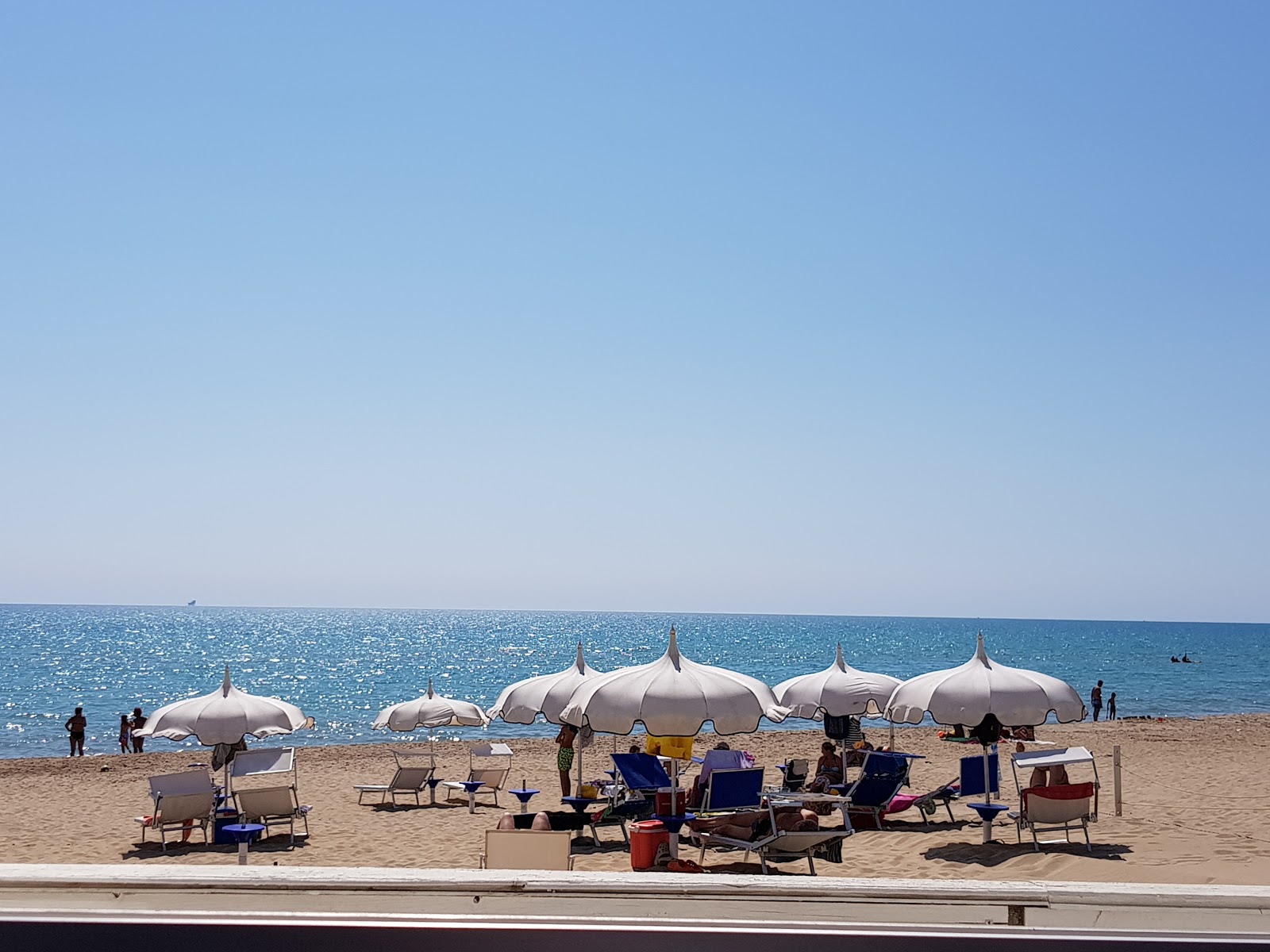 Fotografie cu Spiaggia Roccazzelle - locul popular printre cunoscătorii de relaxare